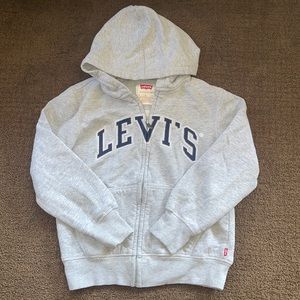 Levi’s boy sweatshirt size (8-10)